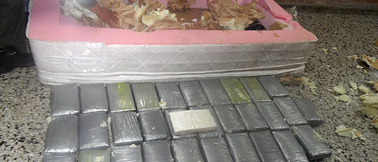 foto colchón con cocaína La cocaína estaba empacada en paquetes de un kilo cada uno.