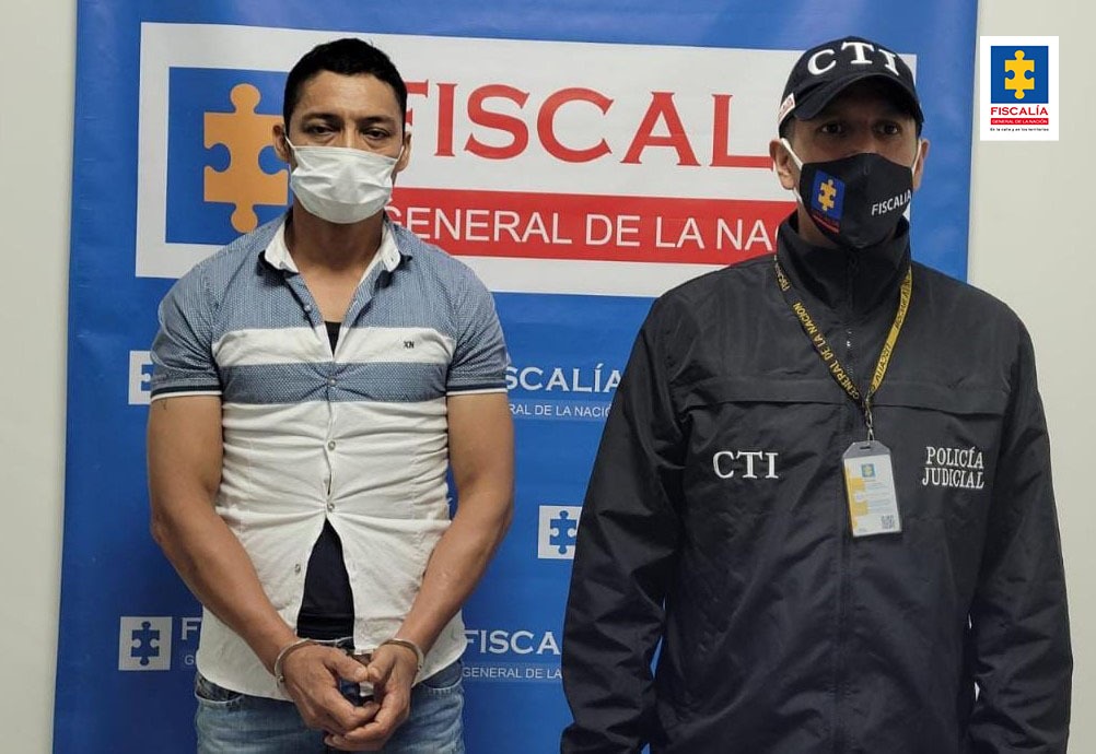 Privado de la libertad por presunta agresión con arma blanca contra su compañera sentimental y su suegra - Noticias de Colombia