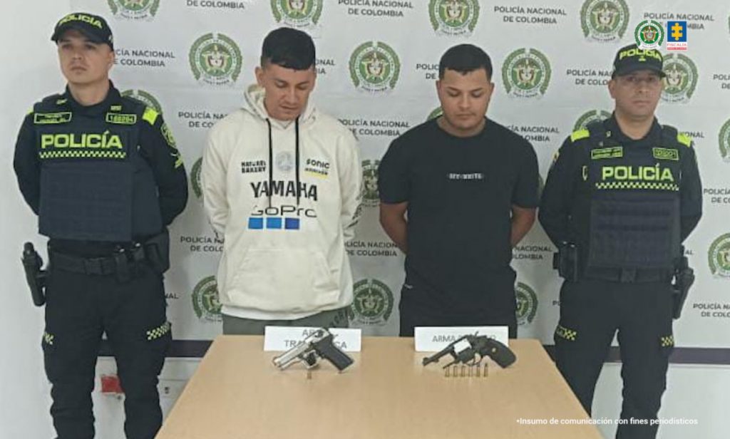 En Villasantana (Pereira), Fabián Andrés Rubio Tovar, Jhoan Alexis Giraldo Girón y Jhon Edison Casas Escobar habrían disparado impactando a un uniformado de Policía Nacional en el chaleco antibalas.