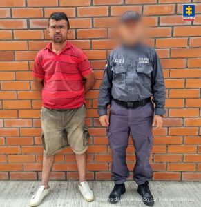 El imputado se encuentra en custodia por un servidor del Cuerpo Técnico de Investigación CTI.