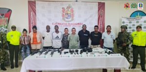 Esta estructura del 'Clan del Golfo' tendría constantes enfrentamientos con el ELN lo que generó desplazamiento de la comunidad afro e indígena en la zona.