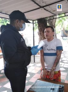 Fiscal Martha Mancera, Martha Mancera, Fiscal Mancera En la fotografía aparece un hombre capturado, acompañado de un servidor del Cuerpo Técnico de Investigaciones (CTI).