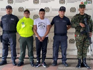 El capturado está custodiado por servidores del CTI de la Fiscalía, policía y ejército.