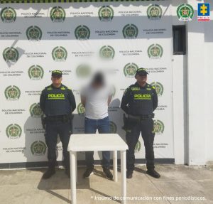Servidores del CTI Magdalena en coordinación con la Policía Nacional capturaron a estos presuntos agresores en diferentes sectores de Santa Marta.
