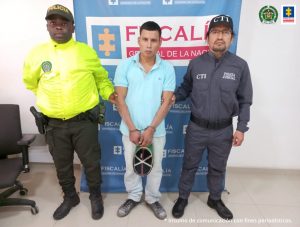 Víctor Hugo Ruiz Erazo habría golpeado a su madre al punto de fracturarle el brazo.