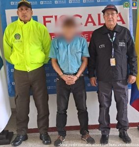 El indiciado fue enviado a la cárcel por su presunta participación en el abuso de sus dos hijas.