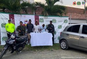 Los tres hombres fueron imputados por su presunta responsabilidad en los delitos de tráfico y porte de armas de fuego de uso privativo de las Fuerzas Armadas
