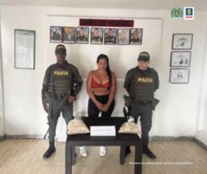 Yeimi Lorena Coronado Medina fue capturada cuando transportaria bolsas con 3 kilos de clorhidrato de cocaína dentro de un vehículo campero