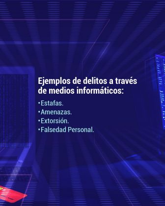 Texto principal (mensaje educativo): “Ejemplos de delitos a través de medios informáticos:” Seguido de una lista de conductas delictivas que, aunque no atacan directamente la infraestructura tecnológica, sí utilizan la tecnología como herramienta para afectar a personas: Estafas. Amenazas. Extorsión. Falsedad personal. Este tipo de delitos suele realizarse a través de redes sociales, correos electrónicos, plataformas de mensajería u otras tecnologías digitales. 🔹 Diseño visual: Fondo en tonos azules oscuros, con patrones de líneas y efectos digitales que mantienen la coherencia visual del resto de las piezas. A la izquierda se alcanza a ver parcialmente un computador portátil y una tarjeta de crédito roja, que refuerza visualmente la idea de fraudes o estafas digitales. A la derecha, se observa lo que parece un servidor o centro de datos, iluminado en azul, añadiendo contexto tecnológico a la escena.