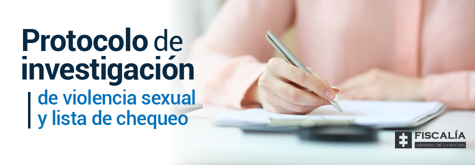 Imagen de una persona escribiendo y tien un texto " Protocolo-lista-de-chequeo"